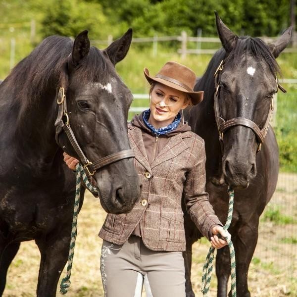 Kateřina Benčová / riding instructor 